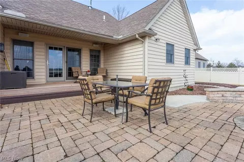 1025 Eagle Ridge Dr, Huron, OH 44839 photo 23