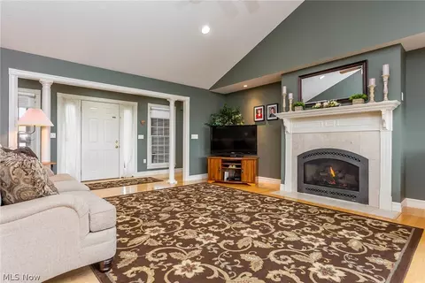 1025 Eagle Ridge Dr, Huron, OH 44839 photo 4