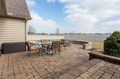 1025 Eagle Ridge Dr, Huron, OH 44839 photo 24