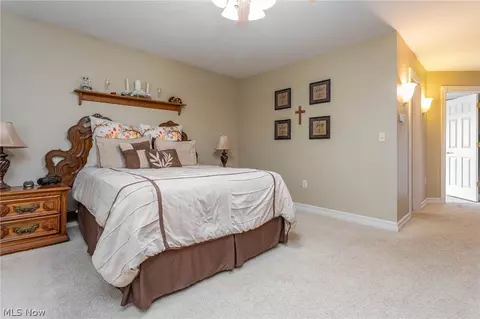 1025 Eagle Ridge Dr, Huron, OH 44839 photo 17