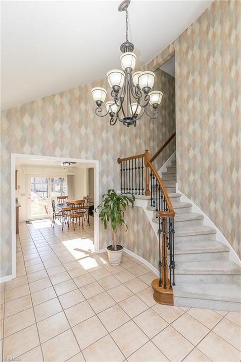 4804 Maple Leaf Ln, Independence, OH 44131 photo 2
