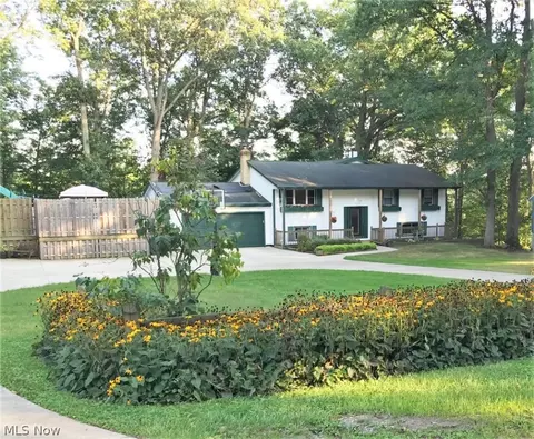 4434 Diane Dr, Ashtabula, OH 44004 photo 1