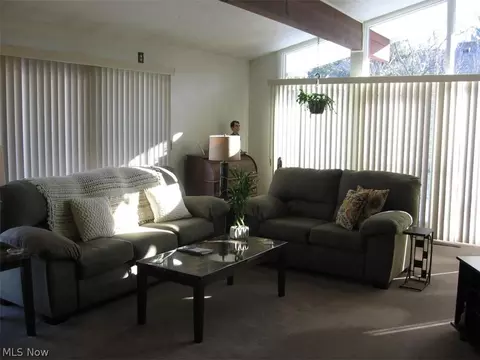 28781 Clark Dr, Wickliffe, OH 44092 photo 10