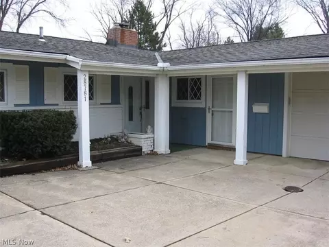 28781 Clark Dr, Wickliffe, OH 44092 photo 2