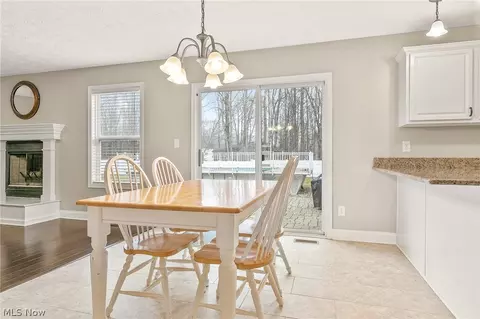 6033 Collins Rd, Mentor, OH 44060 photo 13
