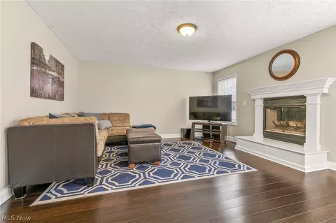 6033 Collins Rd, Mentor, OH 44060 photo 16