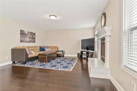 6033 Collins Rd, Mentor, OH 44060 photo 15