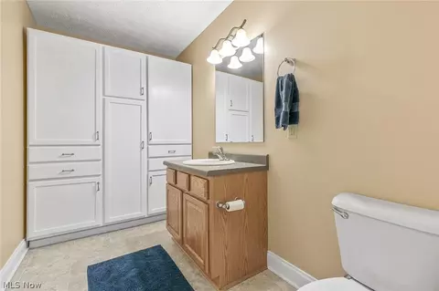 6033 Collins Rd, Mentor, OH 44060 photo 18