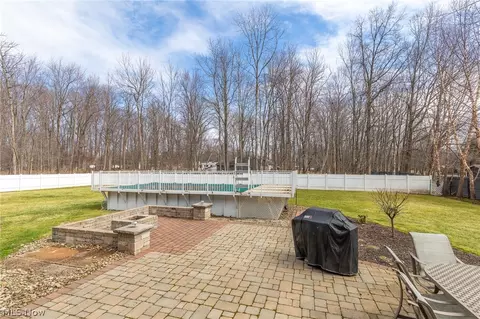 6033 Collins Rd, Mentor, OH 44060 photo 35