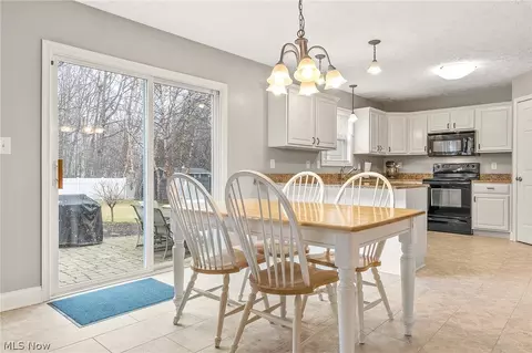 6033 Collins Rd, Mentor, OH 44060 photo 14