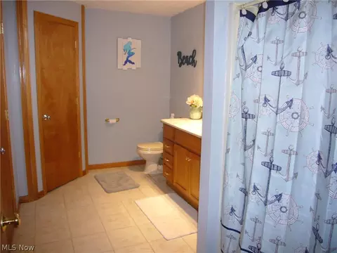 5864 Tyro St NE, Canton, OH 44721 photo 21