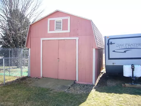 5864 Tyro St NE, Canton, OH 44721 photo 26