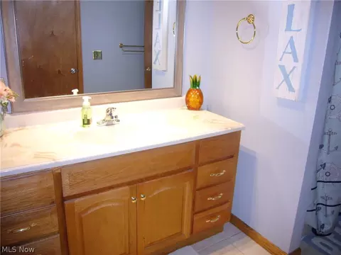 5864 Tyro St NE, Canton, OH 44721 photo 20