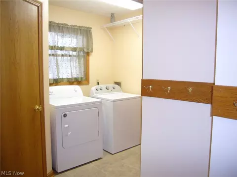 5864 Tyro St NE, Canton, OH 44721 photo 16