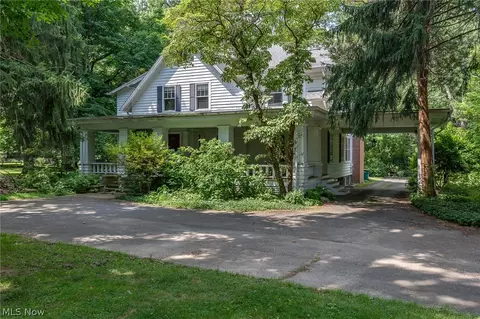 4706 River St, Willoughby, OH 44094 photo 1