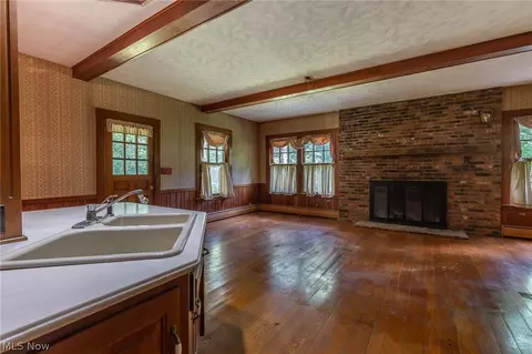 4706 River St, Willoughby, OH 44094 photo 5