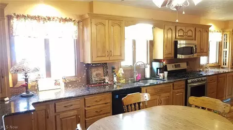 30651 Eddy Rd, Willoughby Hills, OH 44094 photo 8