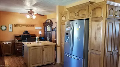 30651 Eddy Rd, Willoughby Hills, OH 44094 photo 9