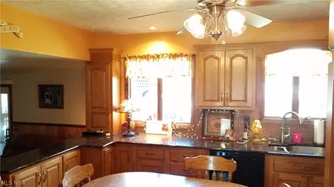 30651 Eddy Rd, Willoughby Hills, OH 44094 photo 7