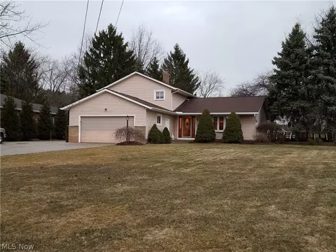 30651 Eddy Rd, Willoughby Hills, OH 44094 photo 1