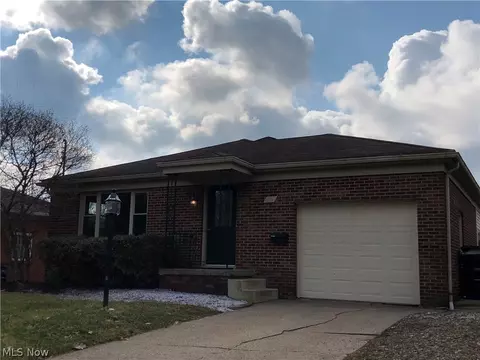 116 Wayne Ave, Akron, OH 44301 photo 17