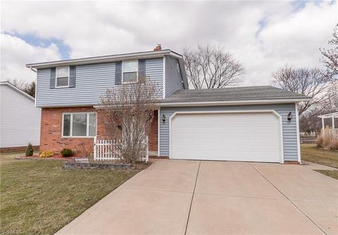 10880 Baron Dr, Parma, OH 44130 photo 3