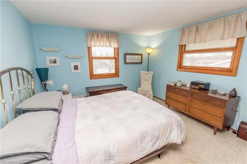 10880 Baron Dr, Parma, OH 44130 photo 21