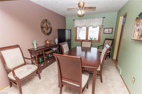 10880 Baron Dr, Parma, OH 44130 photo 9