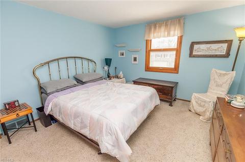 10880 Baron Dr, Parma, OH 44130 photo 20