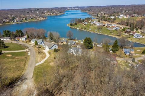 415 E Mohawk Dr, Malvern, OH 44644 photo 5