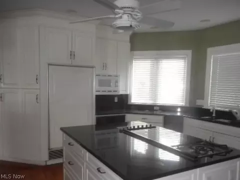 615 Hardwick Dr, Aurora, OH 44202 photo 11
