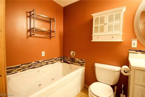 1966 Parkgate Ave, Akron, OH 44320 photo 15