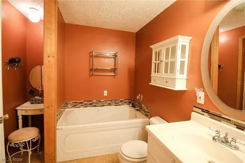 1966 Parkgate Ave, Akron, OH 44320 photo 16