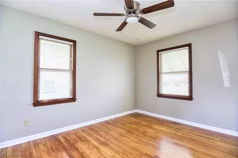 4041 Risher Rd, Youngstown, OH 44511 photo 12
