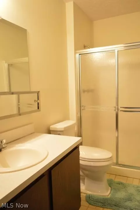 913 Kirkwall Dr, Copley, OH 44321 photo 16