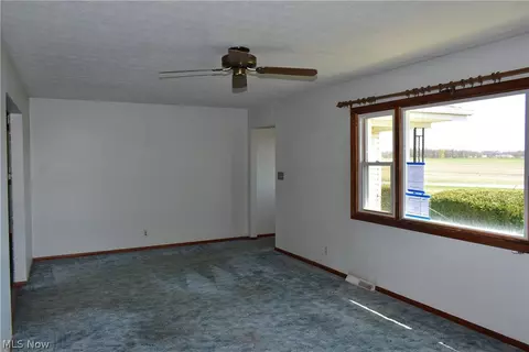 1056 Baseline Rd E, Shiloh, OH 44878 photo 3