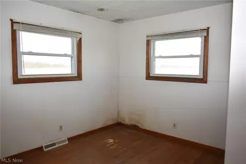 1056 Baseline Rd E, Shiloh, OH 44878 photo 8