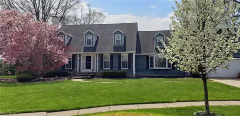 333 Hamilton Cir, Elyria, OH 44035 photo 1