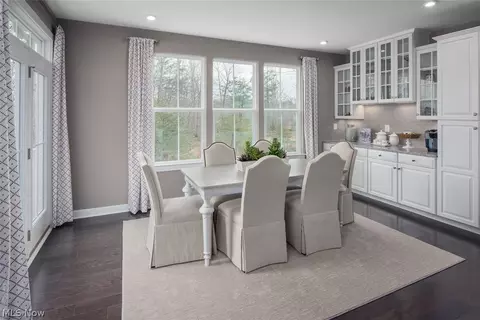 2421 Pendleton Ct, Avon, OH 44011 photo 4