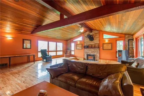 178 E Under Ridge Rd, Conneaut, OH 44030 photo 8