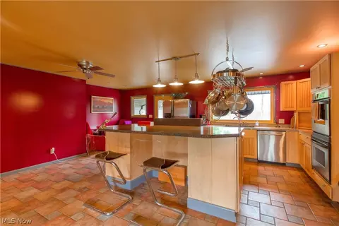 178 E Under Ridge Rd, Conneaut, OH 44030 photo 4