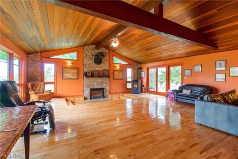 178 E Under Ridge Rd, Conneaut, OH 44030 photo 9
