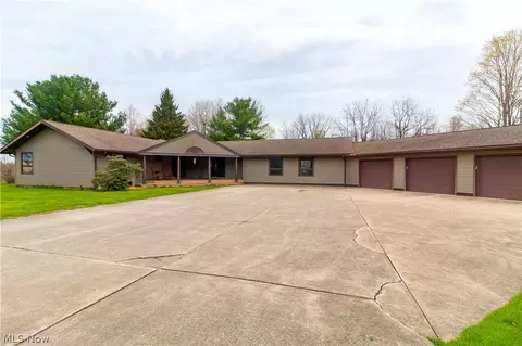 178 E Under Ridge Rd, Conneaut, OH 44030 photo 1