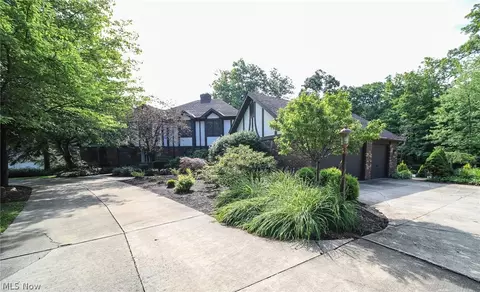 8265 Eagle Ridge Dr, Concord, OH 44077 photo 29
