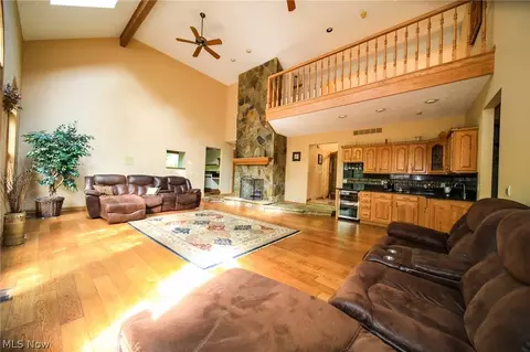 8265 Eagle Ridge Dr, Concord, OH 44077 photo 5