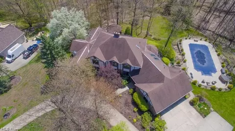 8265 Eagle Ridge Dr, Concord, OH 44077 photo 33