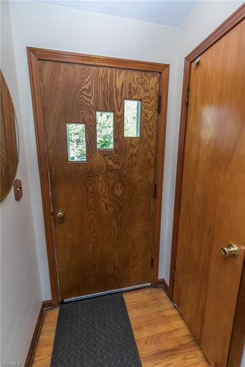 7015 Hemoga St, Independence, OH 44131 photo 3