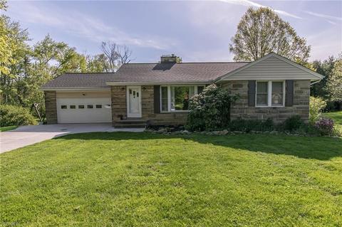 7015 Hemoga St, Independence, OH 44131 photo 1