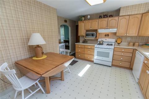 7015 Hemoga St, Independence, OH 44131 photo 10