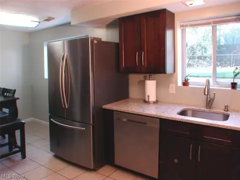 2416 Packard Dr, Lorain, OH 44055 photo 8